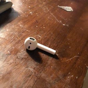 Left airpod